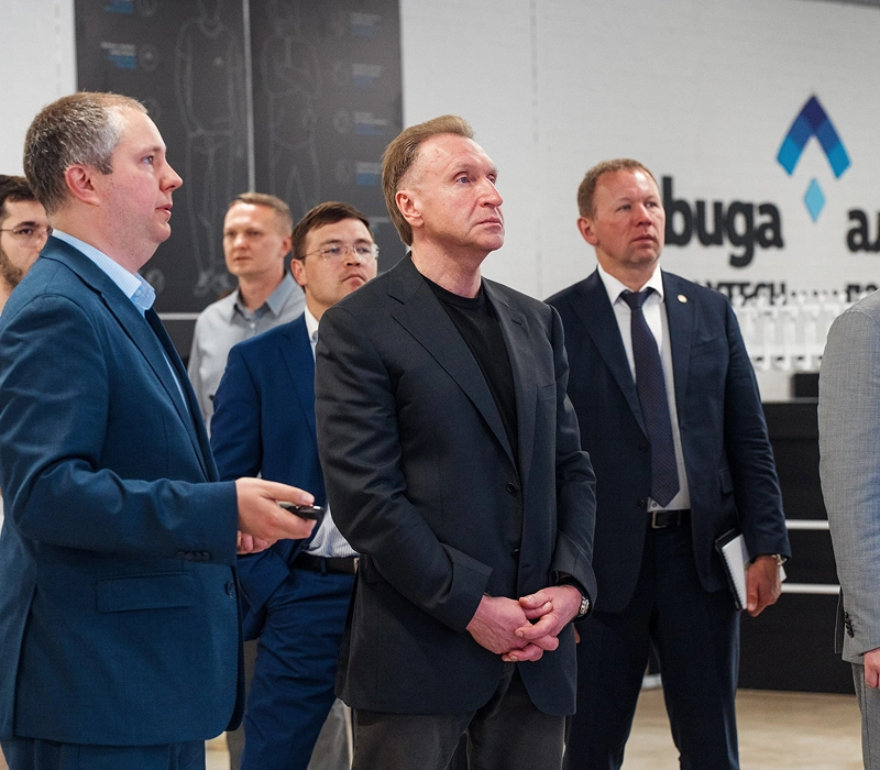 Игорь Шувалов ознакомился с работой уникального образовательного центра "Алабуга Политех"